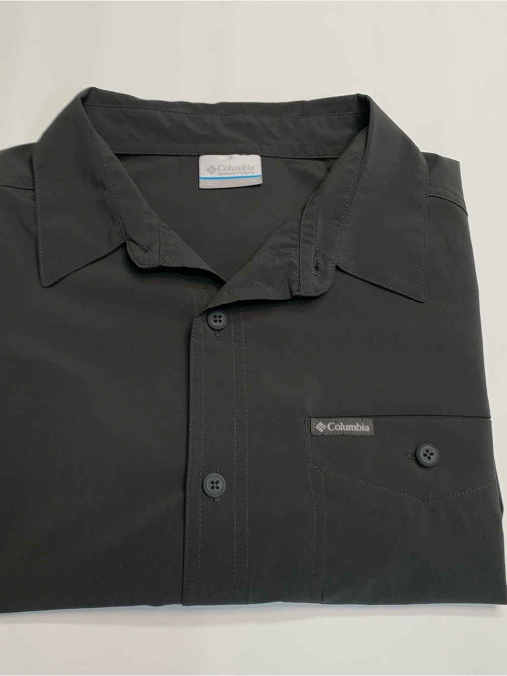 Columbia Charcoal Short-Sleeve Casual Button-Down Shirt